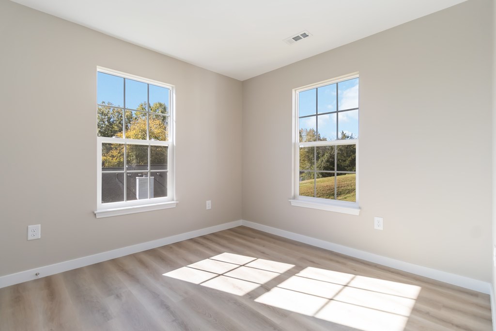 8022 Tremaine Ct #D 2 Beds House for Rent - Photo Gallery 11