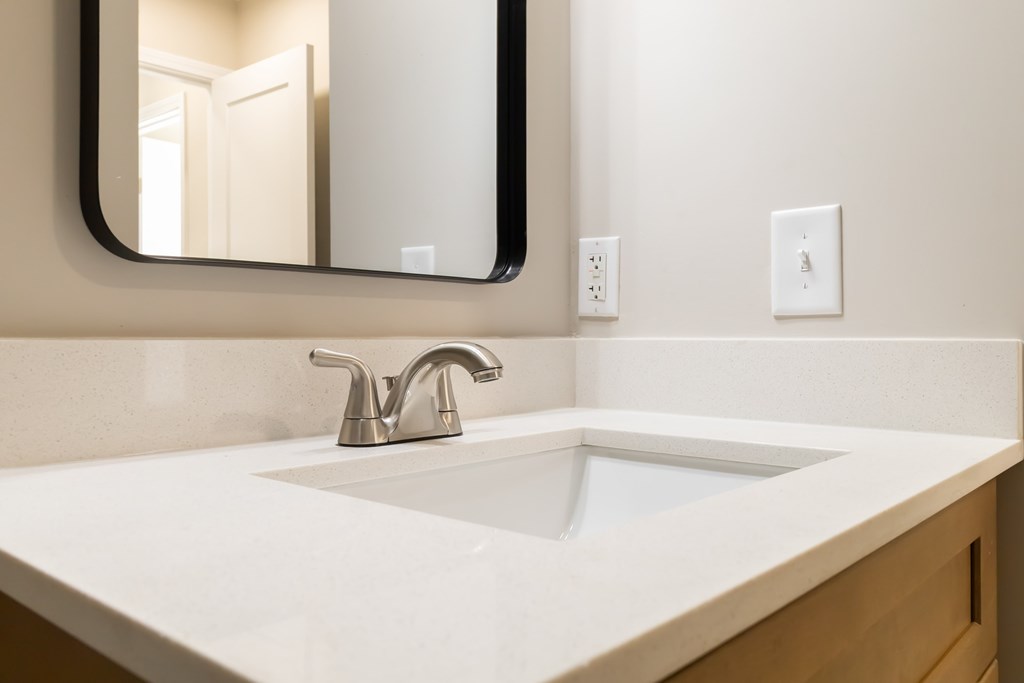 8022 Tremaine Ct #D 2 Beds House for Rent - Photo Gallery 14