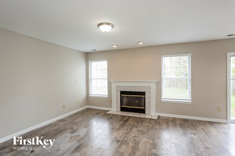 6075 Bannister Court 3 Beds Apartment for Rent