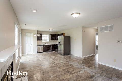 6075 Bannister Court 3 Beds Apartment for Rent