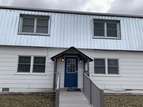 1837 E. Dodge 1-2 Beds Apartment for Rent