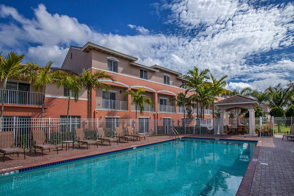Preserve at Boynton Beach resort style pool with lounge chairs