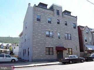 831 North 10th Street 1 Bed Apartment for Rent - Photo Gallery 1
