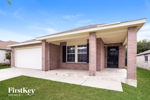 172 Texas Mulberry 3 Beds Apartment for Rent