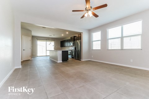 4010 W Coneflower Lane Studio House for Rent - Photo Gallery 3