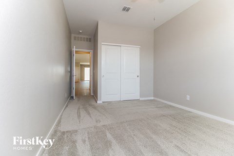 4010 W Coneflower Lane Studio House for Rent - Photo Gallery 10