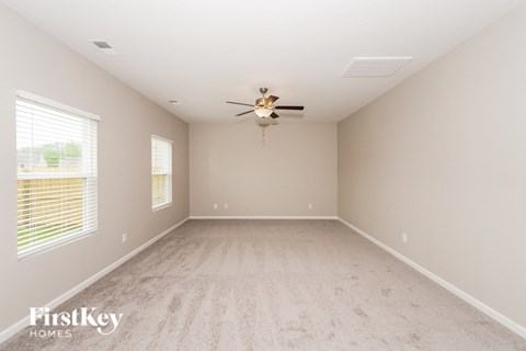 80 HOMESTEAD LANE 4 Beds Apartment for Rent