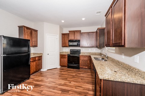 80 HOMESTEAD LANE 4 Beds Apartment for Rent