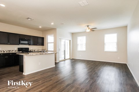 2635 W Tamarisk Avenue 3 Beds Apartment for Rent