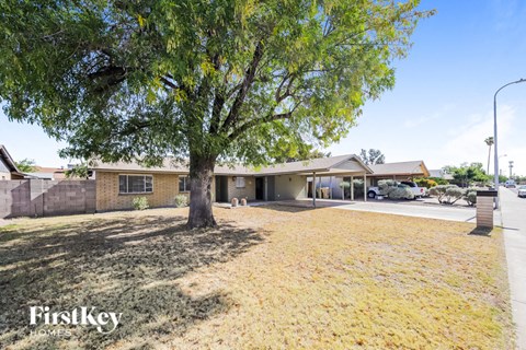 5240 W Hatcher Road 3 Beds Apartment for Rent