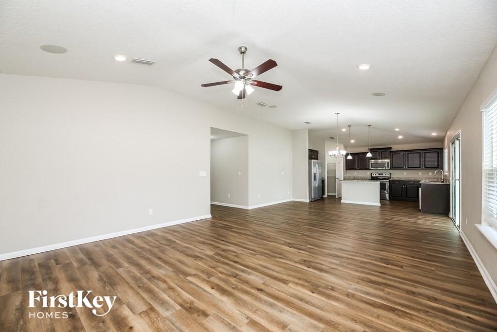 59 MYRTLE BANK COURT 4 Beds House for Rent - Photo Gallery 5