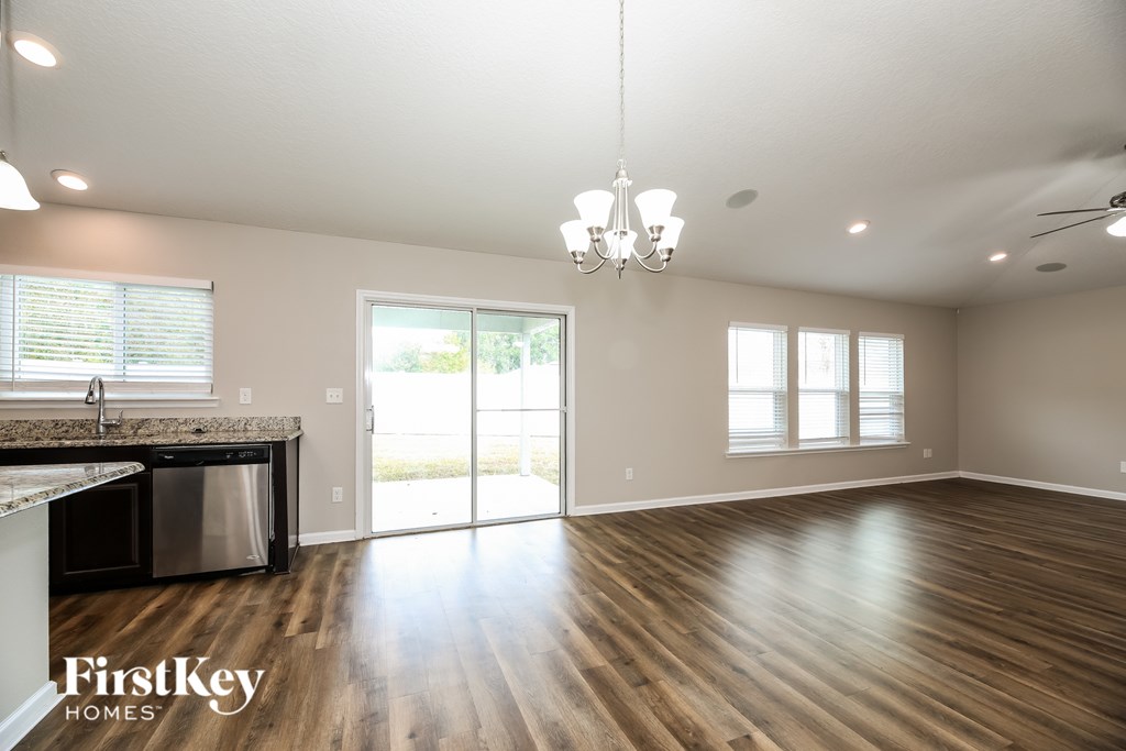 59 MYRTLE BANK COURT 4 Beds House for Rent - Photo Gallery 6