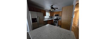 2/1 1818 sqft