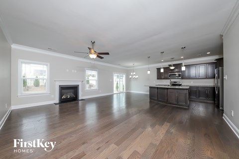115 Glenmoor Avenue 4 Beds Apartment for Rent