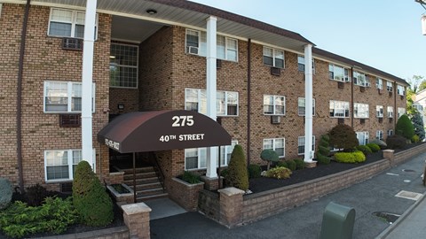 A building with the number 275 on it.