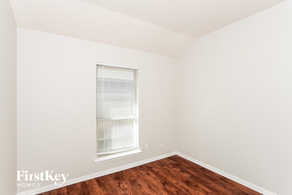 927 Ranch 4 Beds House for Rent - Photo Gallery 12