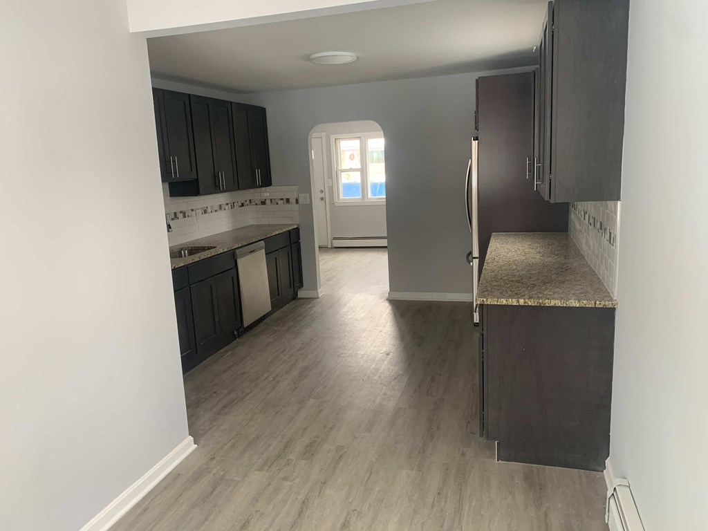 18 Armor ct 4 Beds Apartment for Rent - Photo Gallery 37