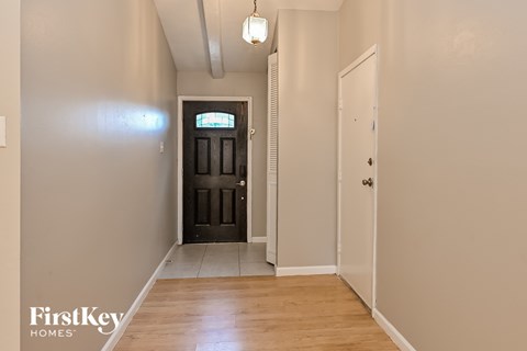 2707 Wood River Dr 3 Beds Apartment for Rent
