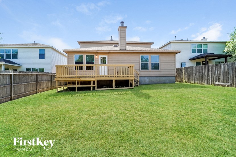 3838 SAUSALITO FERN Studio House for Rent - Photo Gallery 14