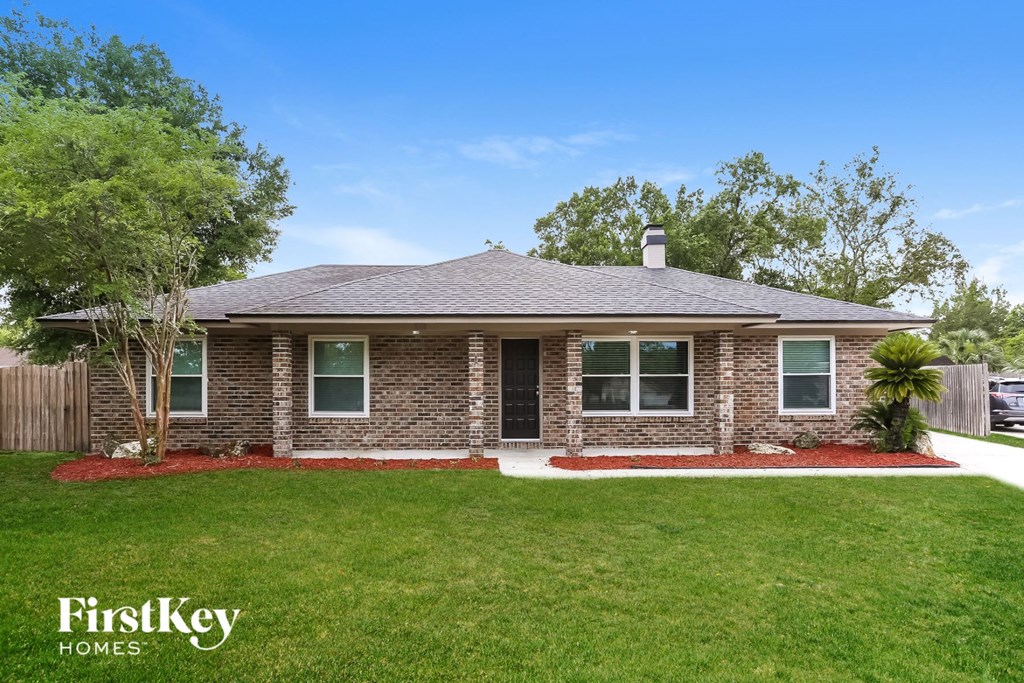 800 DRIFTWOOD PLACE 4 Beds House for Rent - Photo Gallery 1