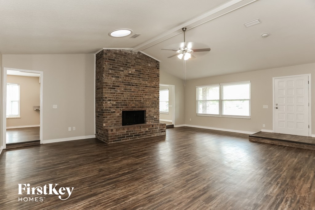 800 DRIFTWOOD PLACE 4 Beds House for Rent - Photo Gallery 4