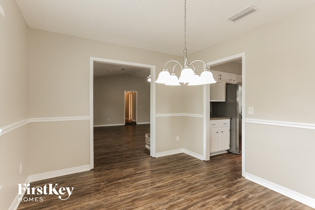 800 DRIFTWOOD PLACE 4 Beds House for Rent - Photo Gallery 5