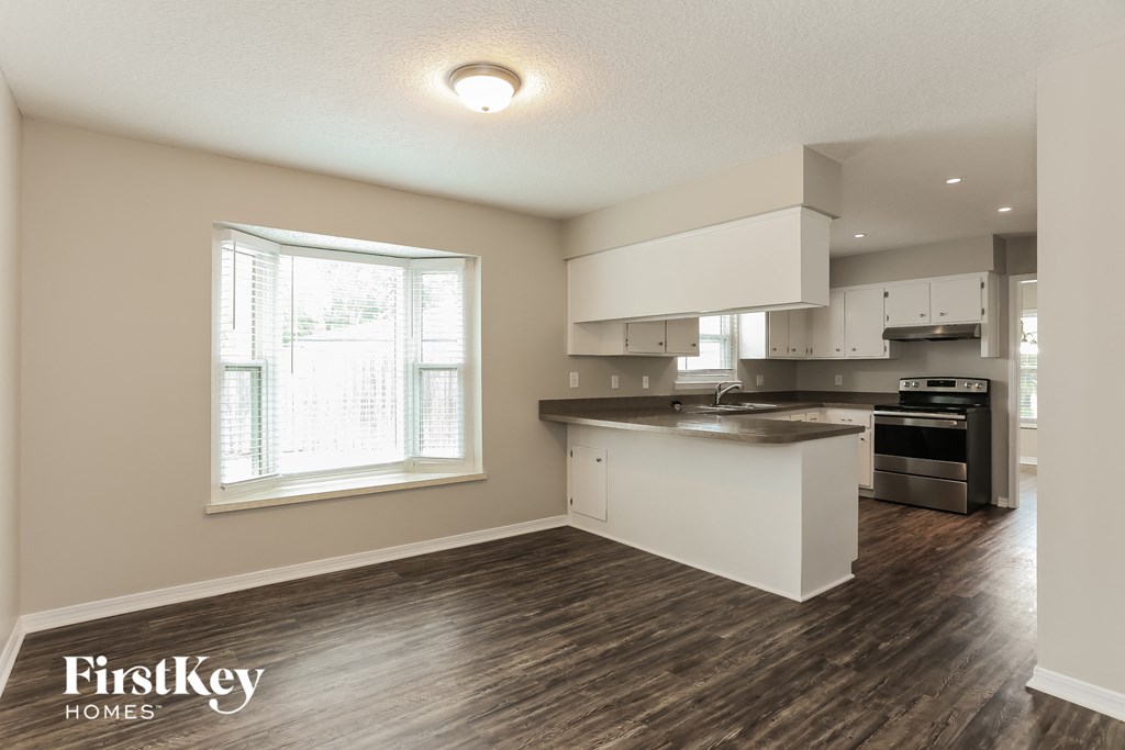 800 DRIFTWOOD PLACE 4 Beds House for Rent - Photo Gallery 7