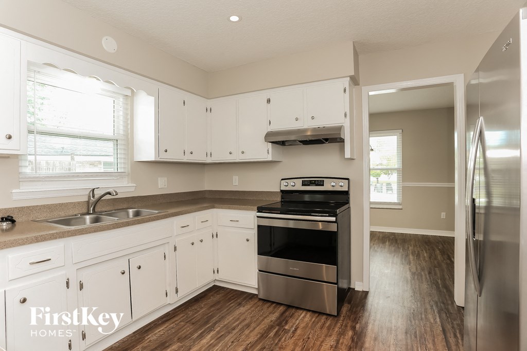 800 DRIFTWOOD PLACE 4 Beds House for Rent - Photo Gallery 8