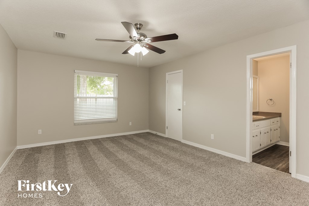 800 DRIFTWOOD PLACE 4 Beds House for Rent - Photo Gallery 11