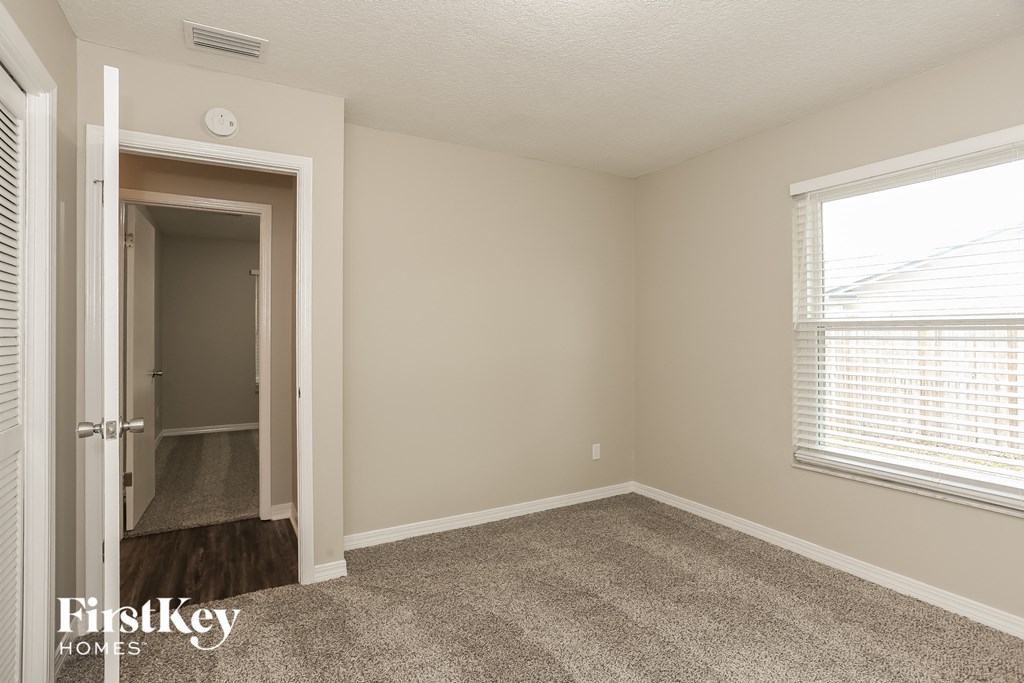 800 DRIFTWOOD PLACE 4 Beds House for Rent - Photo Gallery 13