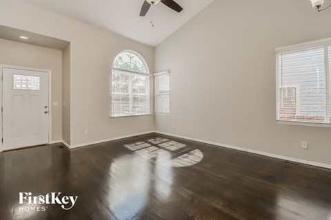 10116 Kings Canyon Drive 3 Beds Apartment for Rent