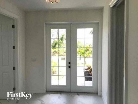 2514 13Th Street SW 3 Beds Apartment for Rent