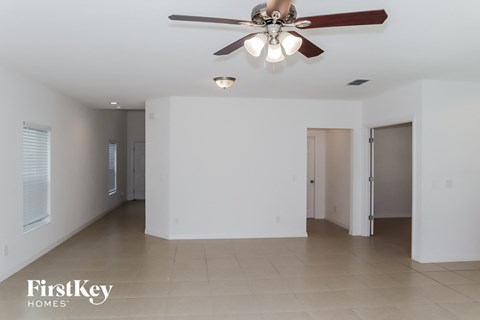 4999 ROYAL POINT AVENUE 4 Beds Apartment for Rent