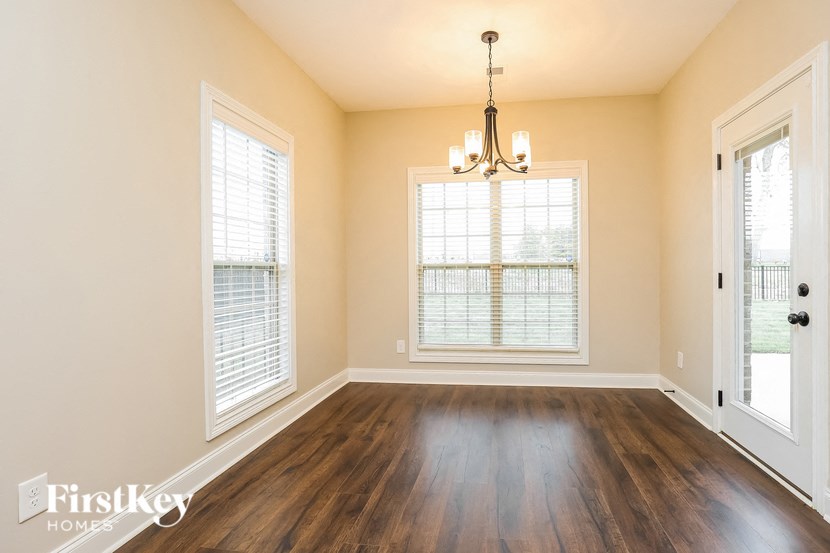 784 Jersey Drive Studio House for Rent - Photo Gallery 4