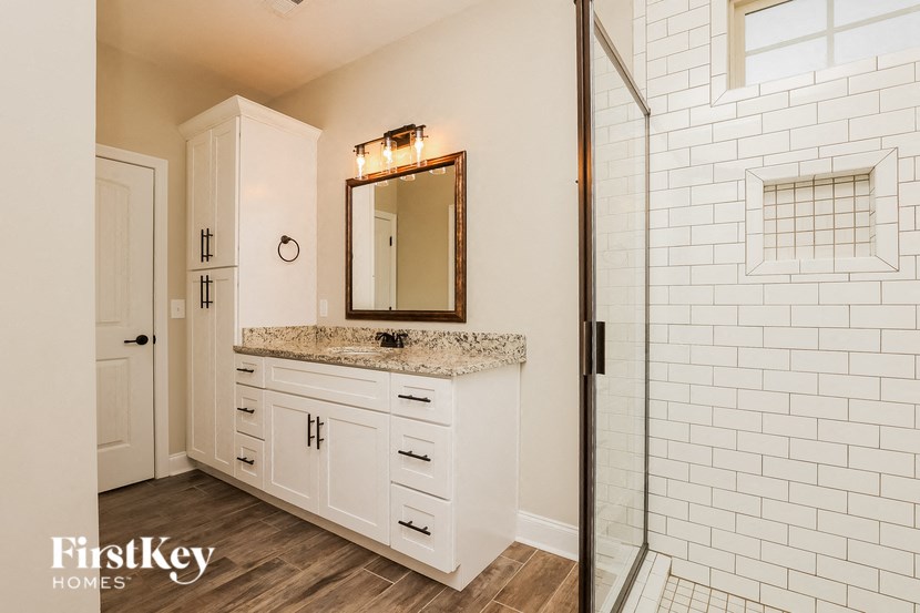 784 Jersey Drive Studio House for Rent - Photo Gallery 10