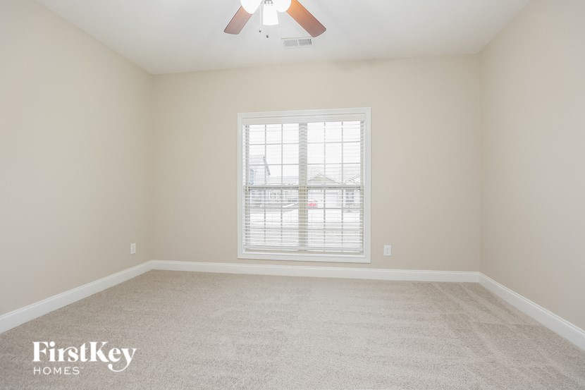 784 Jersey Drive Studio House for Rent - Photo Gallery 12