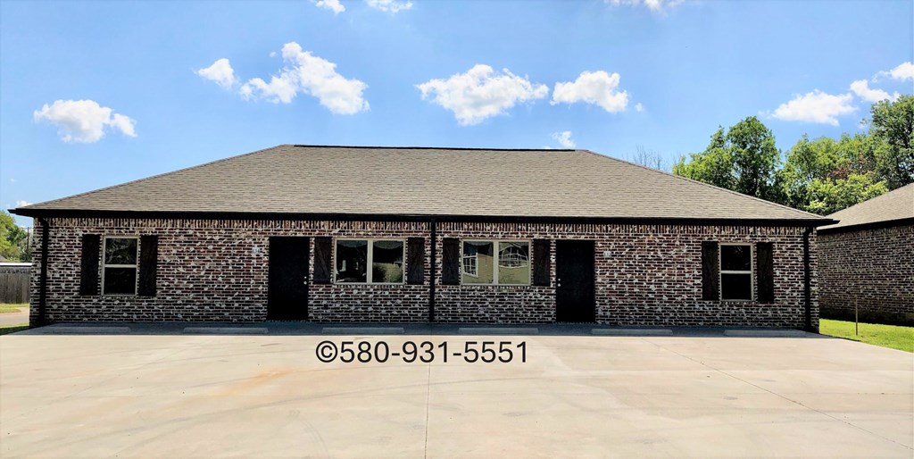 128 N 8th Ave 2 Beds House for Rent - Photo Gallery 1