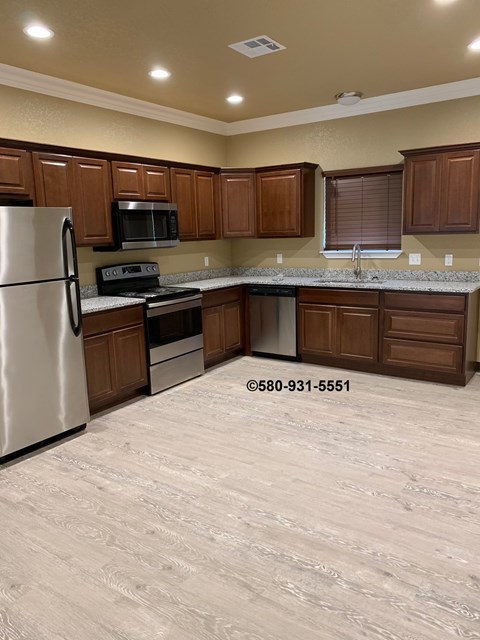 134 N 8Th Ave 2 Beds Apartment for Rent