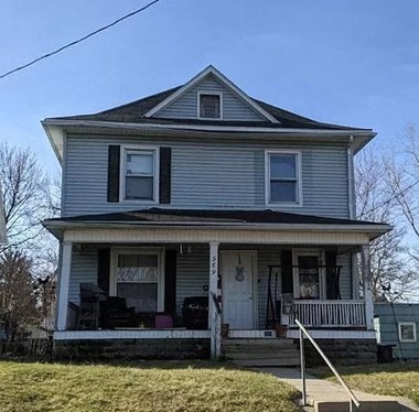 969 Richie Ave 3 Beds Apartment for Rent