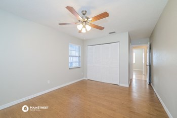 1615 CRESTHAVEN AVE 3 Beds House for Rent - Photo Gallery 10