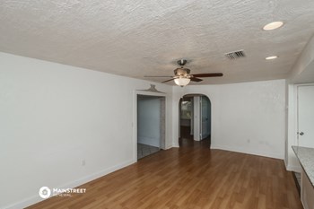 1312 CANTERBURY LN 3 Beds House for Rent - Photo Gallery 5