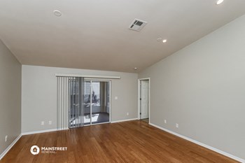 2297 DEERCROFT DR 3 Beds House for Rent - Photo Gallery 4