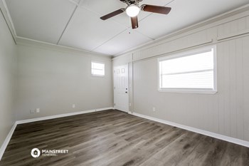 107 LAKE ELIZABETH DR 3 Beds House for Rent - Photo Gallery 4