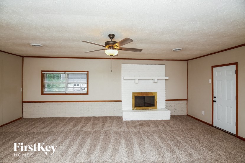 2422 Chestnut Log Lane 3 Beds House for Rent - Photo Gallery 5