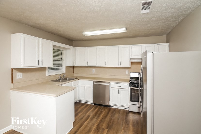 2422 Chestnut Log Lane 3 Beds House for Rent - Photo Gallery 6