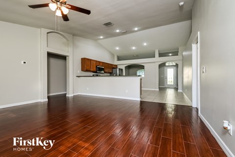 728 BERRY BRAMBLE DRIVE 4 Beds Apartment for Rent