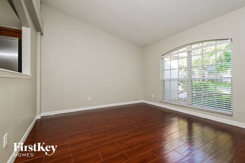 728 BERRY BRAMBLE DRIVE 4 Beds Apartment for Rent