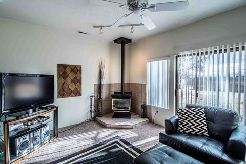 1012 East Navajo Street