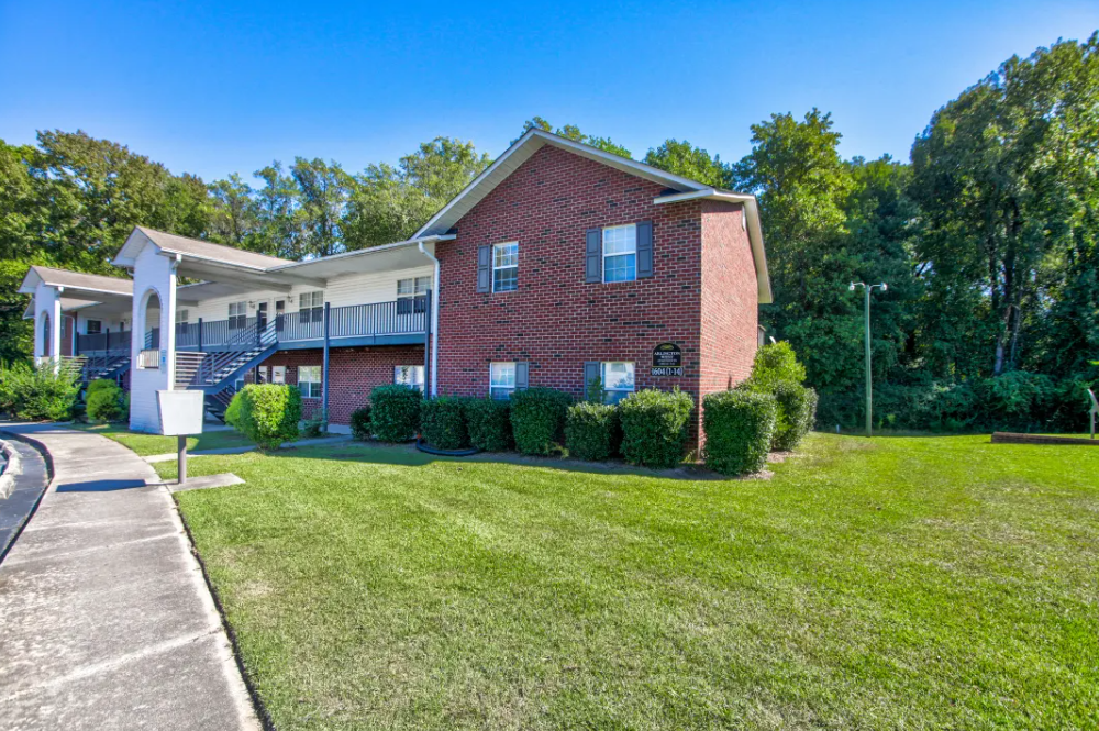 Arlington West Apartments is a similar property to Brookfield At Lynndale located in Greenville