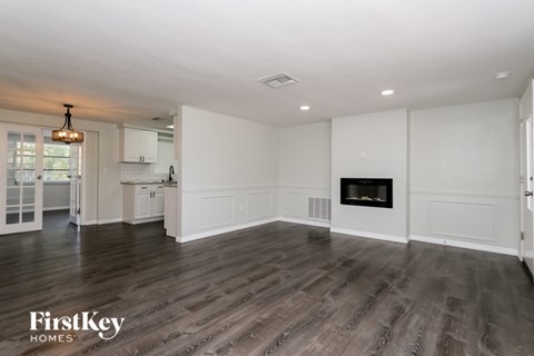 7424 NEVA LANE 3 Beds Apartment for Rent